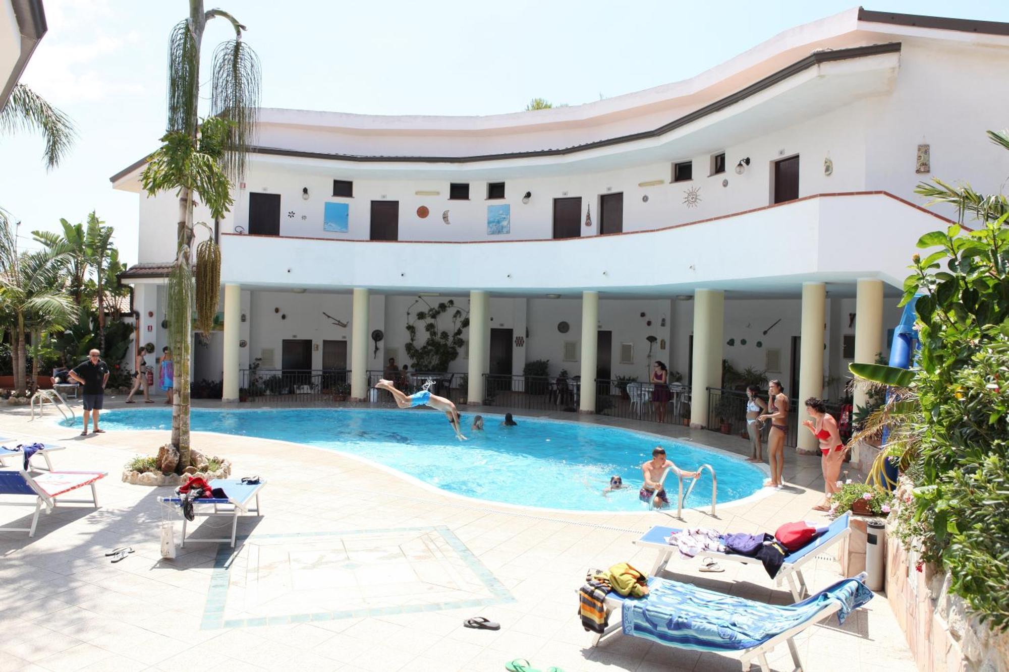 Hotel L'Ancora Capo Vaticano Luaran gambar